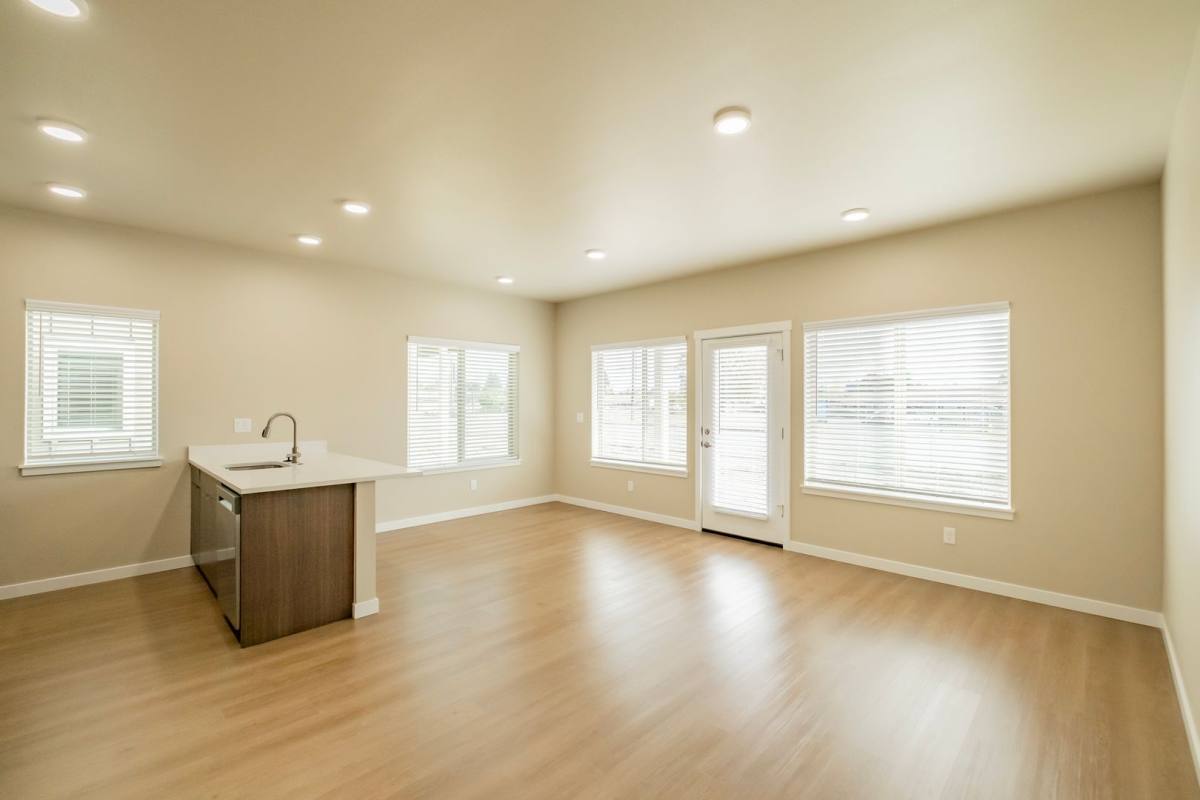 4901 Portland Rd NE, Salem, OR 97305 - Townhouse for Rent - Image 9