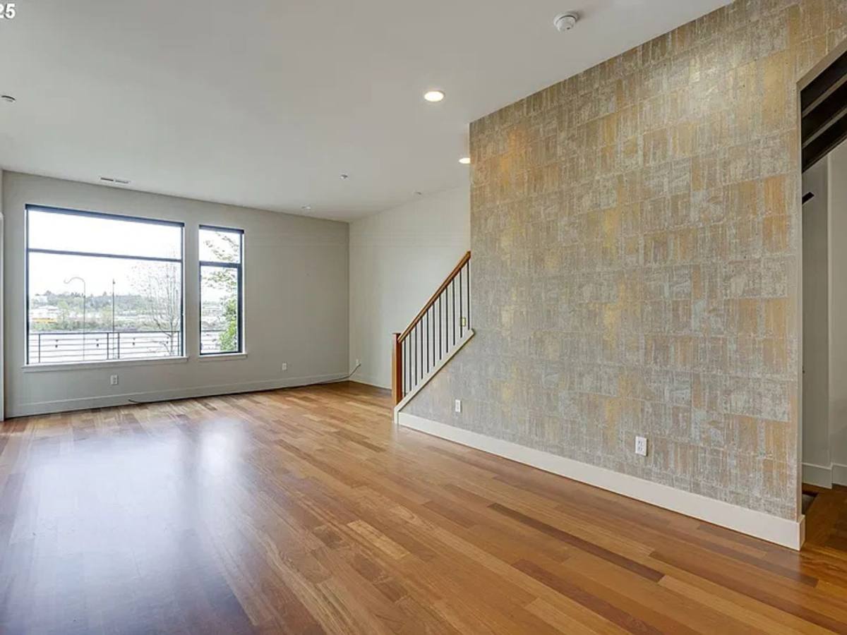 1716 NW Riverscape St, Portland, OR 97209 - Apartment for Rent - Image 8