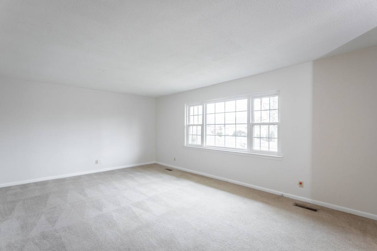 7005 Genoa Dr, Chattanooga, TN 37421 - House for Rent - Image 4