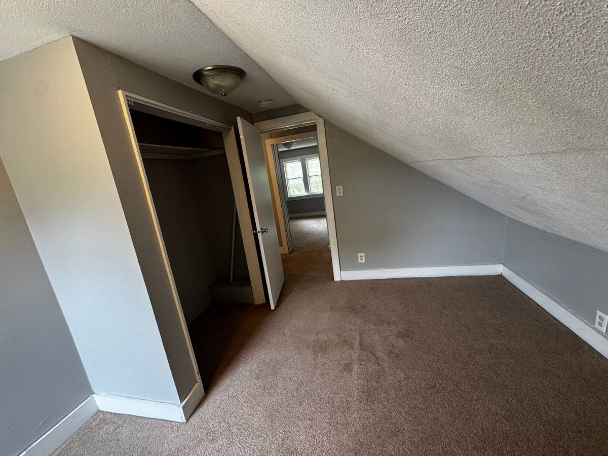 1125 37th St, Rock Island, IL 61201 - House for Rent - Image 8