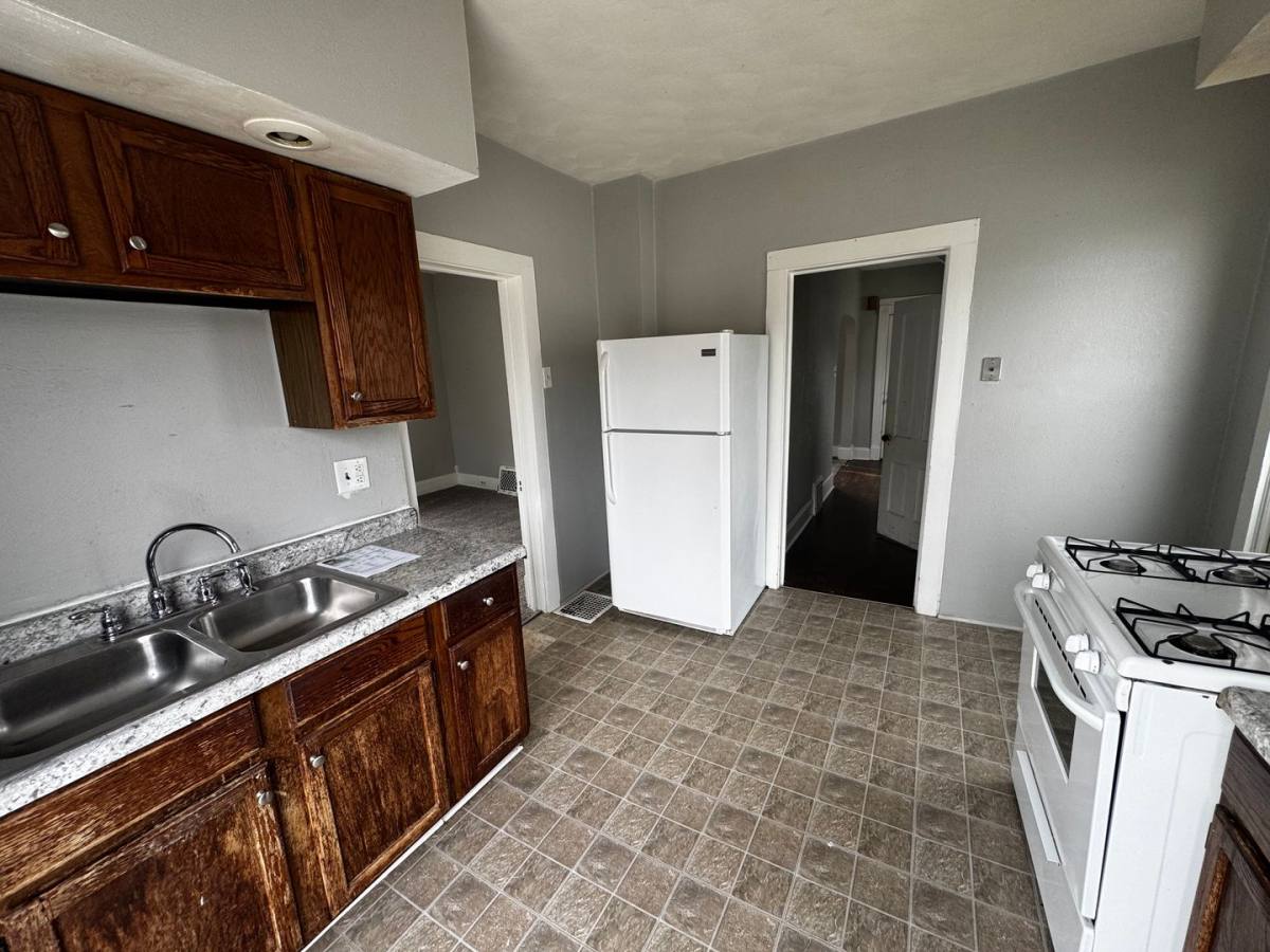 1125 37th St, Rock Island, IL 61201 - House for Rent - Image 5