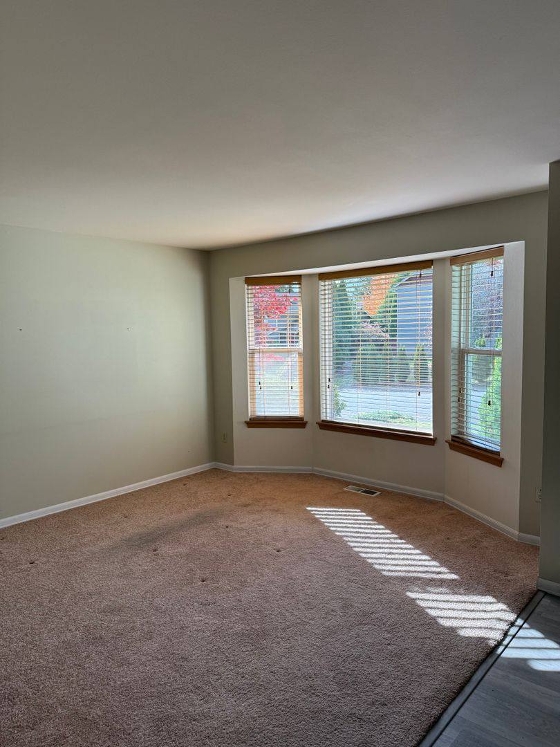 28206 230th Ave SE, Maple Valley, WA 98038 - House for Rent - Image 3
