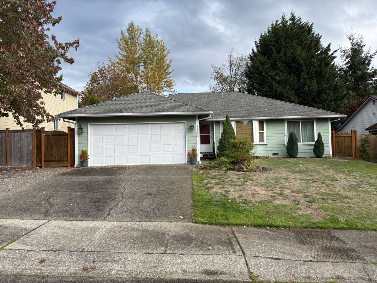 28206 230th Ave SE, Maple Valley, WA 98038 - House for Rent