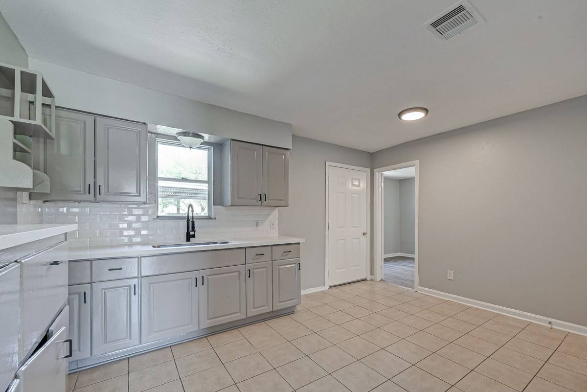 4307 Akard St, Houston, TX 77047 - House for Rent - Image 5