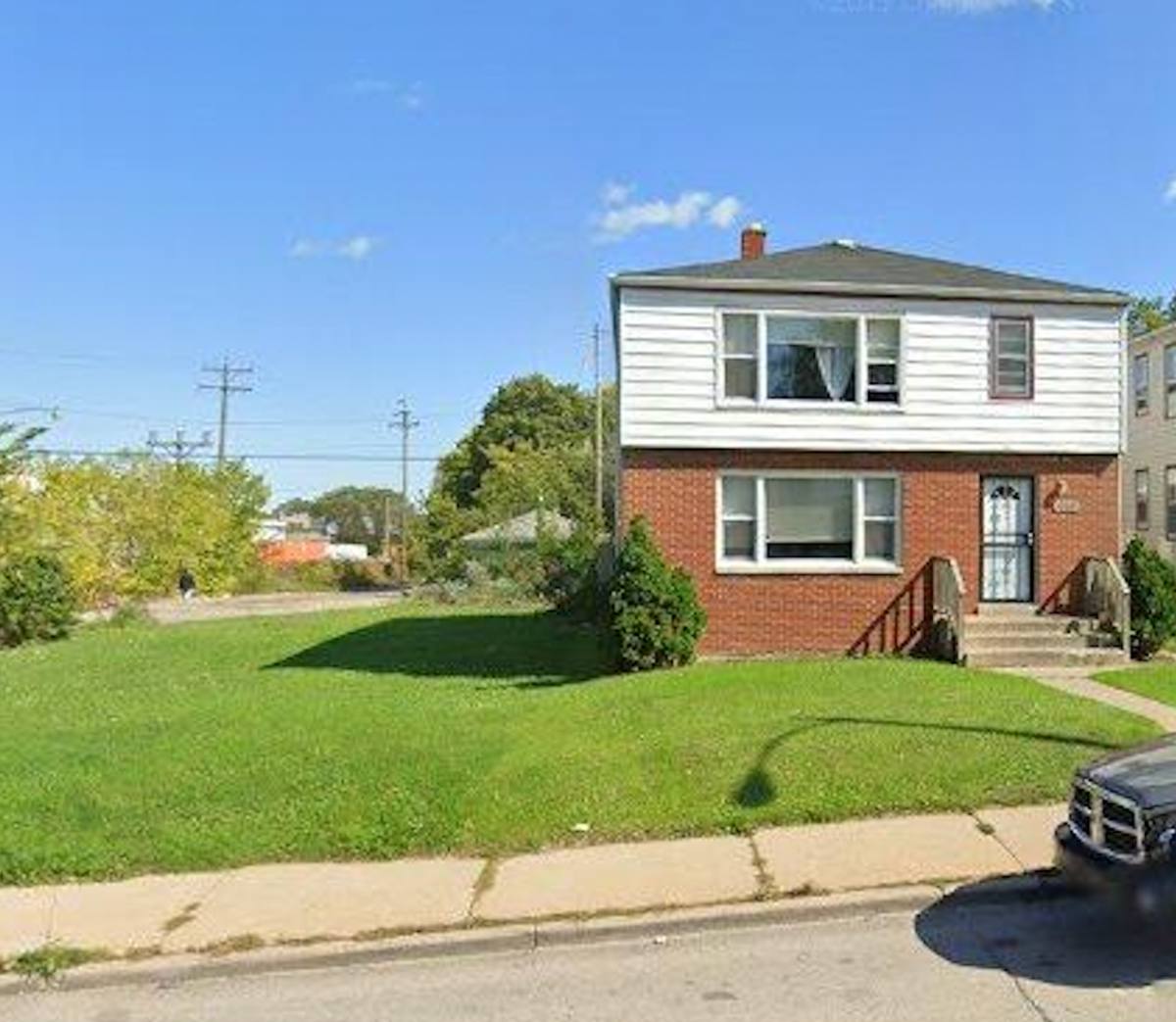 Apartment for rent at 3266-3268 N 35th St, Milwaukee, WI 53216