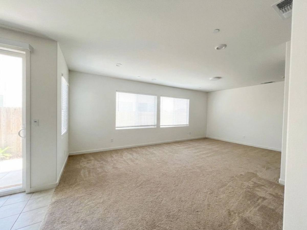 1642 Pagoda Lane, Sacramento, CA 95834 - House for Rent - Image 8