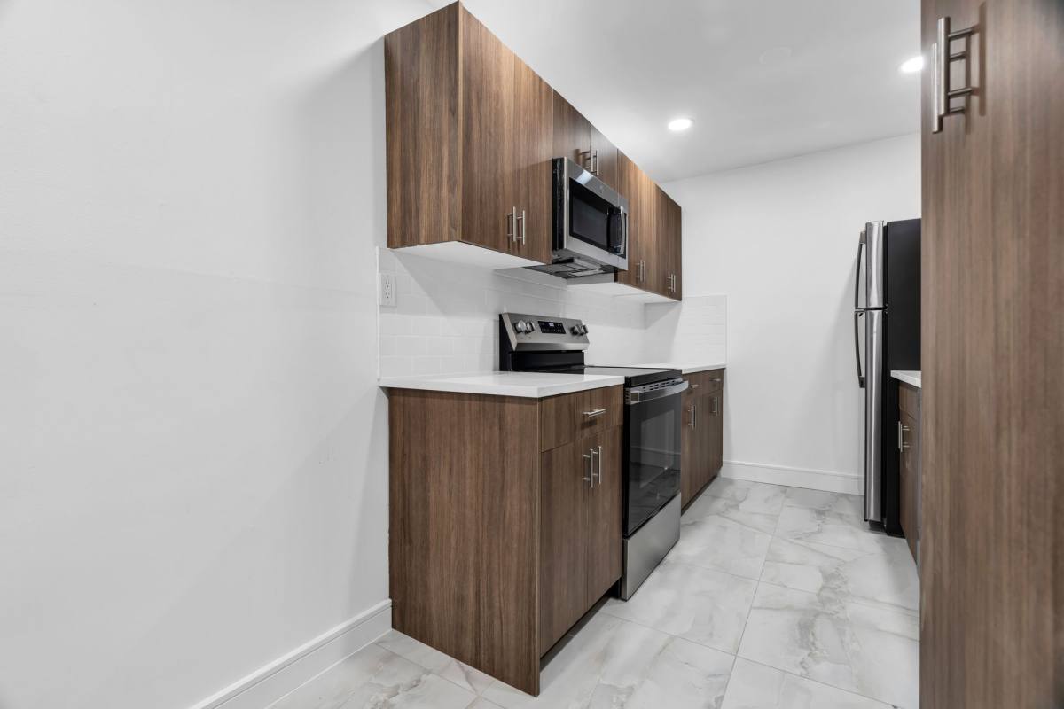 Chilton Manor, 212 Westfield Ave, Elizabeth, NJ 07202 - Apartment for Rent - Image 1
