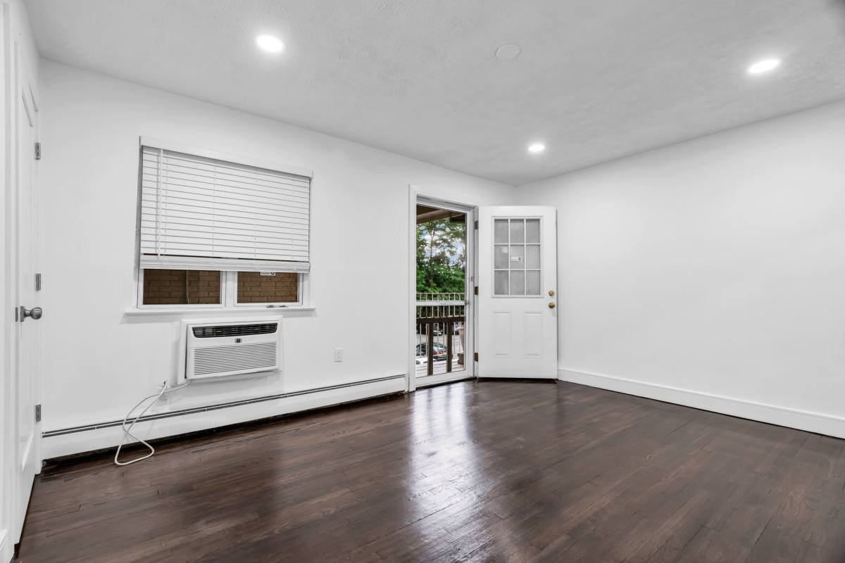 Chilton Manor, 212 Westfield Ave, Elizabeth, NJ 07202 - Apartment for Rent - Image 2