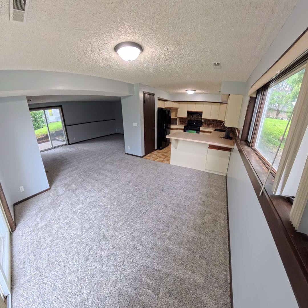 3806 Sweetbriar Lane, Lincoln, NE 68516 - Apartment for Rent - Image 4