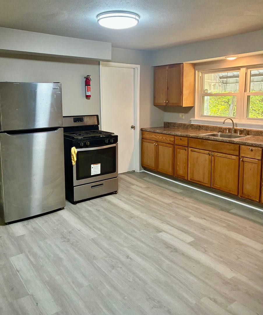 109 Frederick St, Pittsburgh, PA 15210 - House for Rent - Image 2