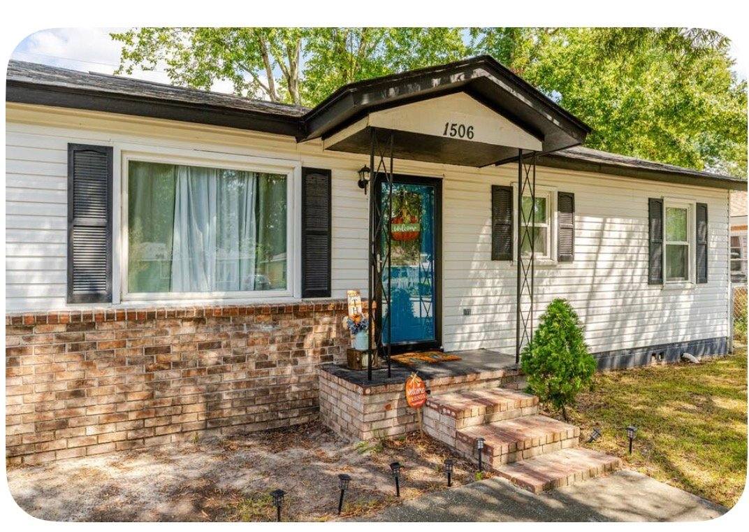 House for rent at 1506 Heron St, Savannah, GA 31415
