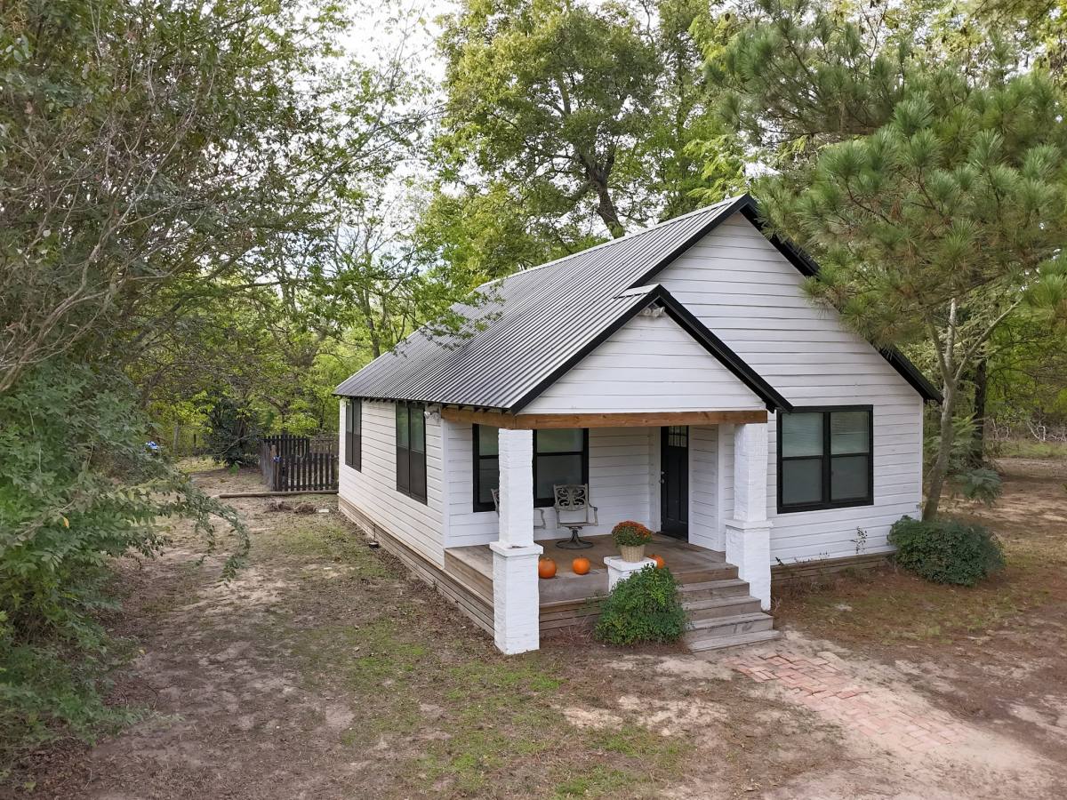1306 S Highway 37, Quitman, TX 75783 - House for Rent - Image 1