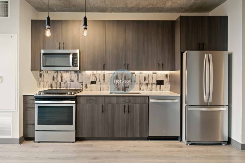 192 N Ada St, Chicago, IL 60607 - Apartment for Rent - Image 2