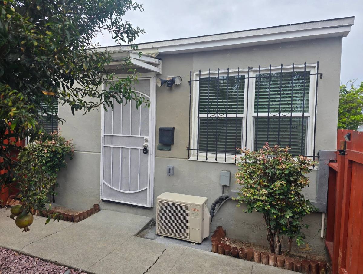 3821-3825 Meade Ave, San Diego, CA 92116 - Apartment for Rent