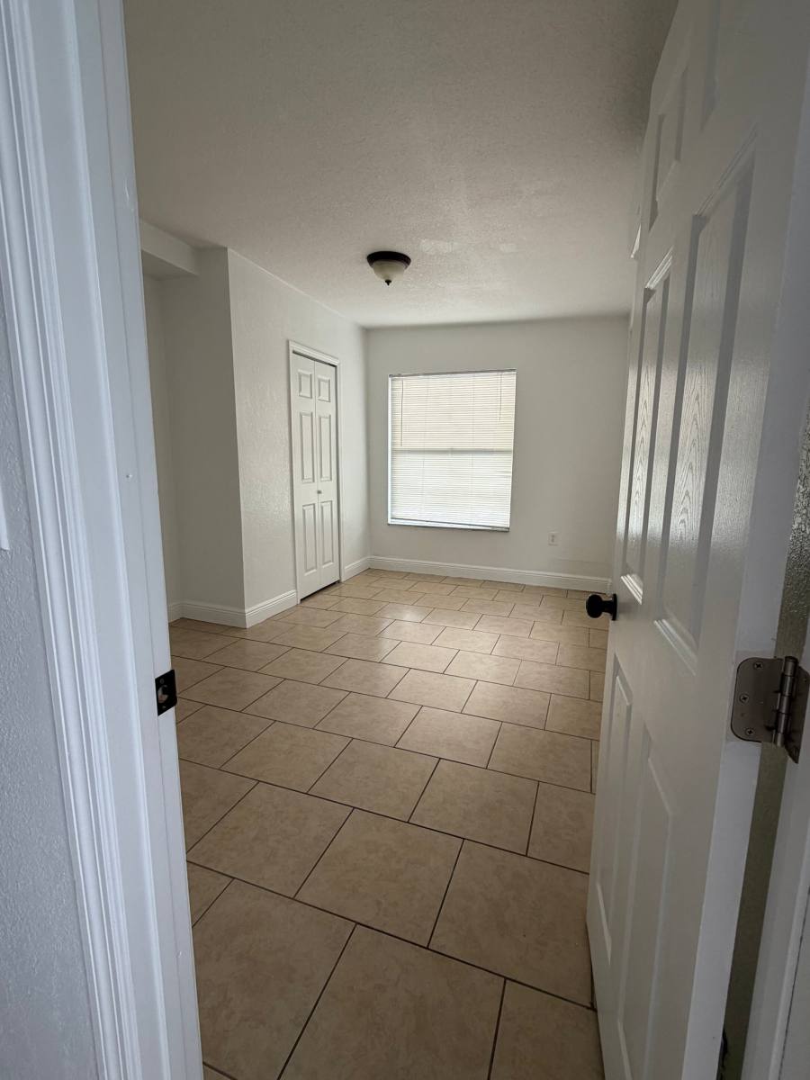 7213 N Hubert Ave, Tampa, FL 33614 - House for Rent