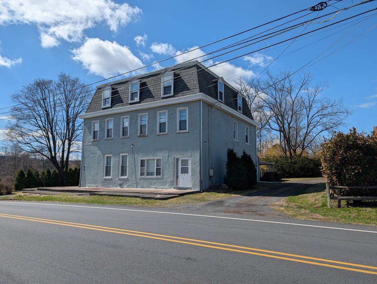 Apartment for rent at 144 N Main St, 1st Floor, Douglassville, PA 19518