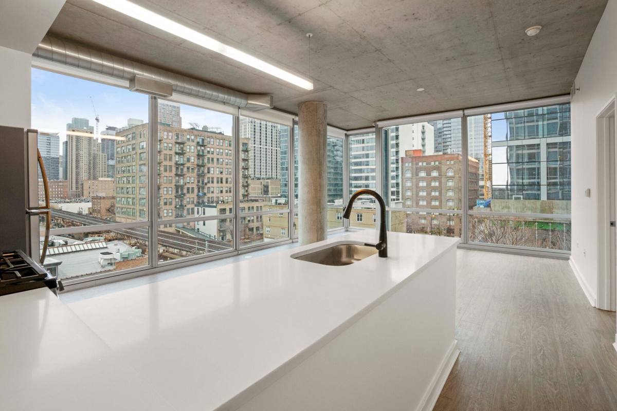 2 E 14th St, Chicago, IL 60605 - Apartment for Rent