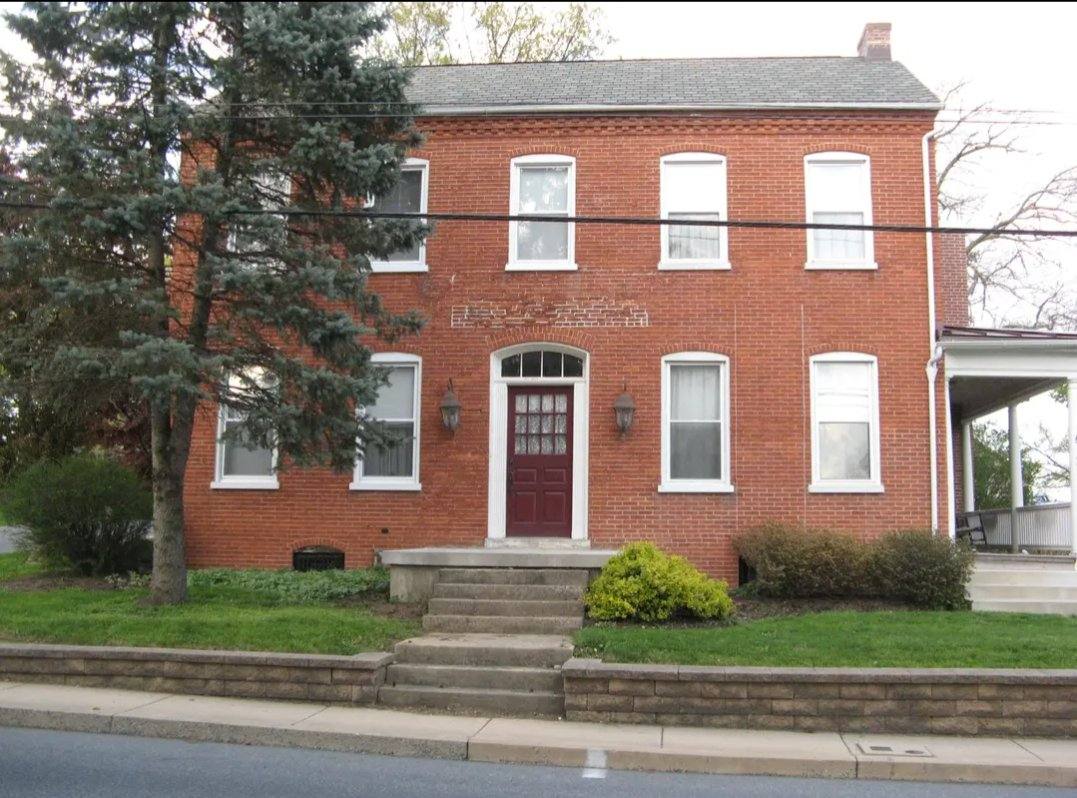 Apartment for rent at 136 N George St, Millersville, PA 17551