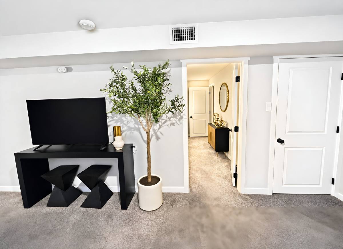 401 Leo Lane #B, Thornton, CO 80260 - Apartment for Rent - Image 5