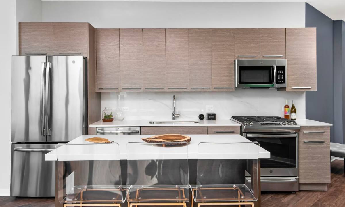 817 W Washington Blvd #400, Chicago, IL 60607 - Apartment for Rent - Image 1