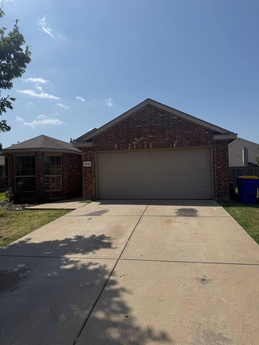 2815 Briarbrook Dr, Seagoville, TX 75159 - House for Rent - Image 1