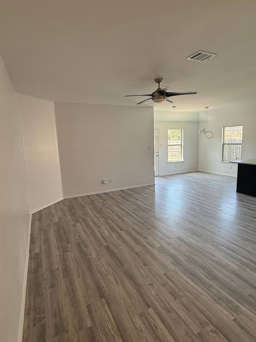 2815 Briarbrook Dr, Seagoville, TX 75159 - House for Rent - Image 2