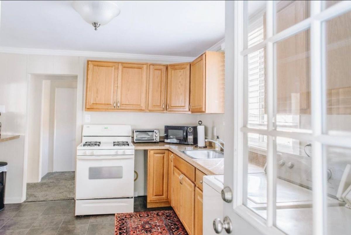 2224 Capouse Ave, 2nd Floor, Scranton, PA 18509 - Apartment for Rent - Image 2