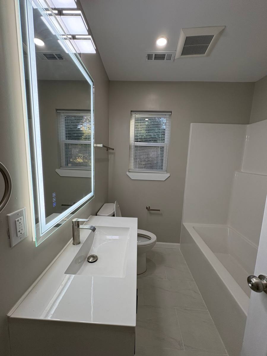 655 Bradford Dr, Charlotte, NC 28208 - House for Rent - Image 8
