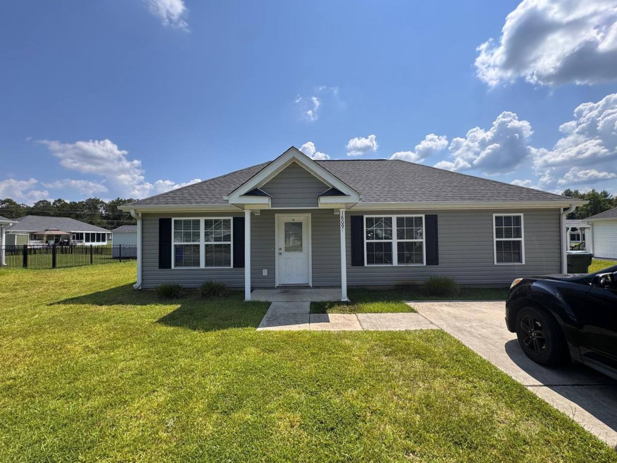 House for rent at 1809 Heirloom Dr, Conway, SC 29527