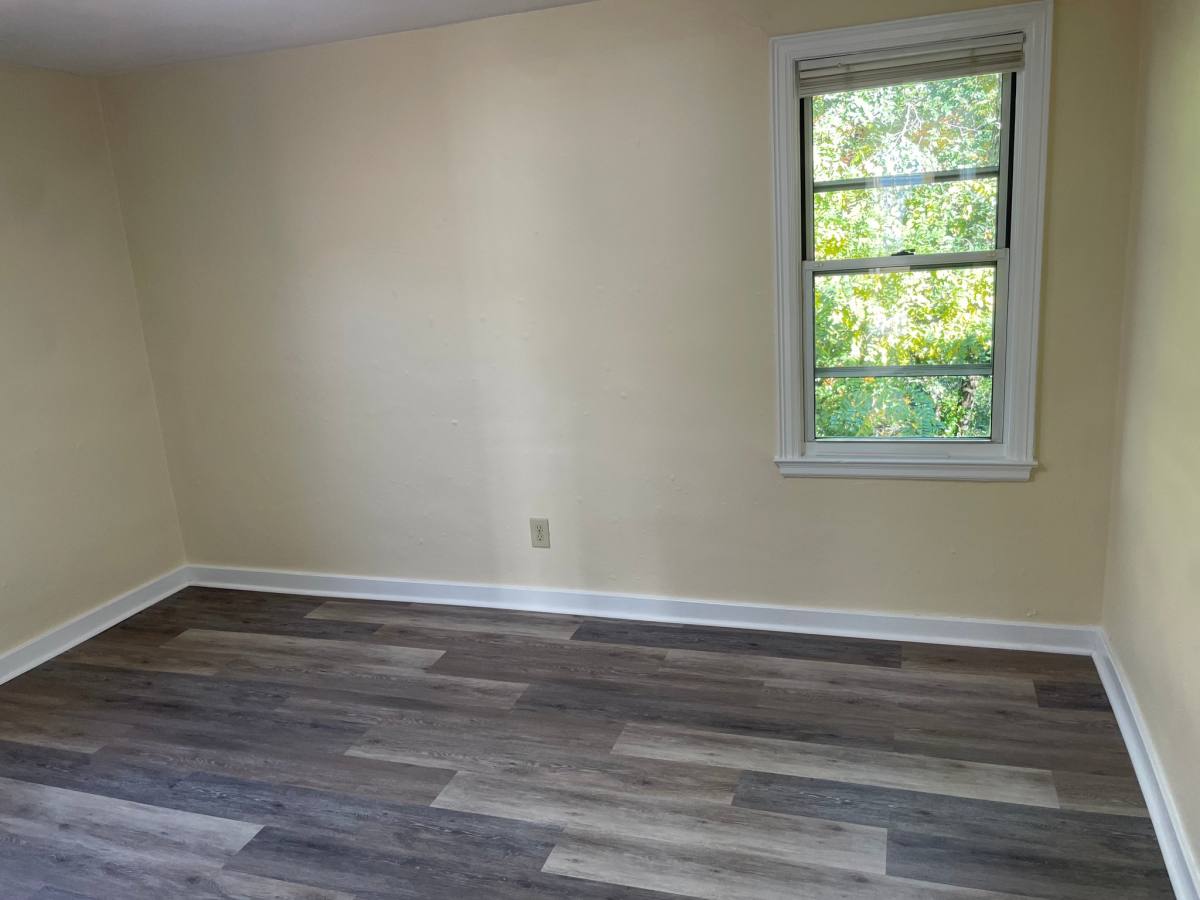 211 Burdine, 2nd Floor, Pittsburgh, PA 15227 - Apartment for Rent - Image 8