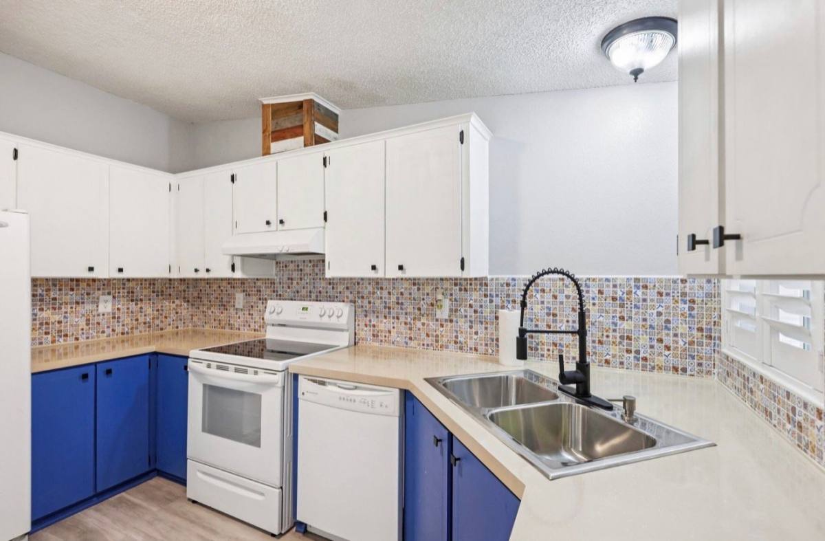 39 Maplehurst Ave, Debary, FL 32713 - House for Rent - Image 3