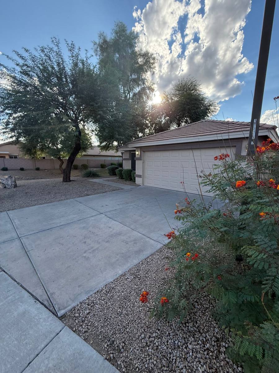 16036 N 11th Ave #1017, Phoenix, AZ 85023 - House for Rent - Image 2
