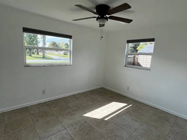 1026 3rd St, Port Orange, FL 32129 - House for Rent - Image 4