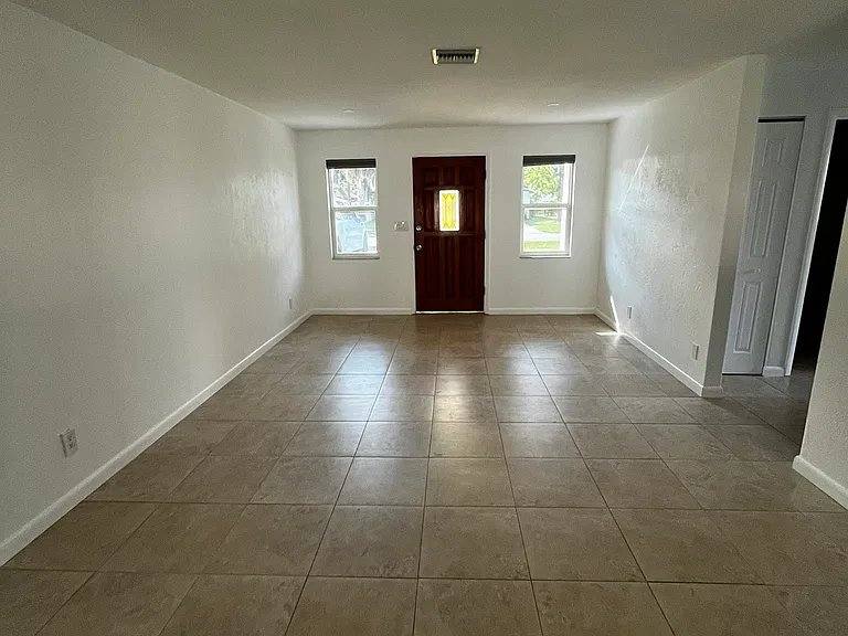 1026 3rd St, Port Orange, FL 32129 - House for Rent - Image 6
