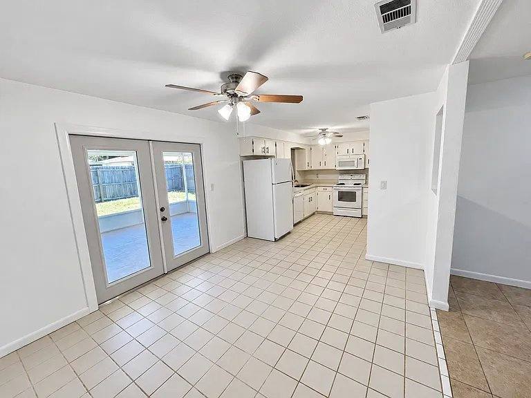 1026 3rd St, Port Orange, FL 32129 - House for Rent - Image 5