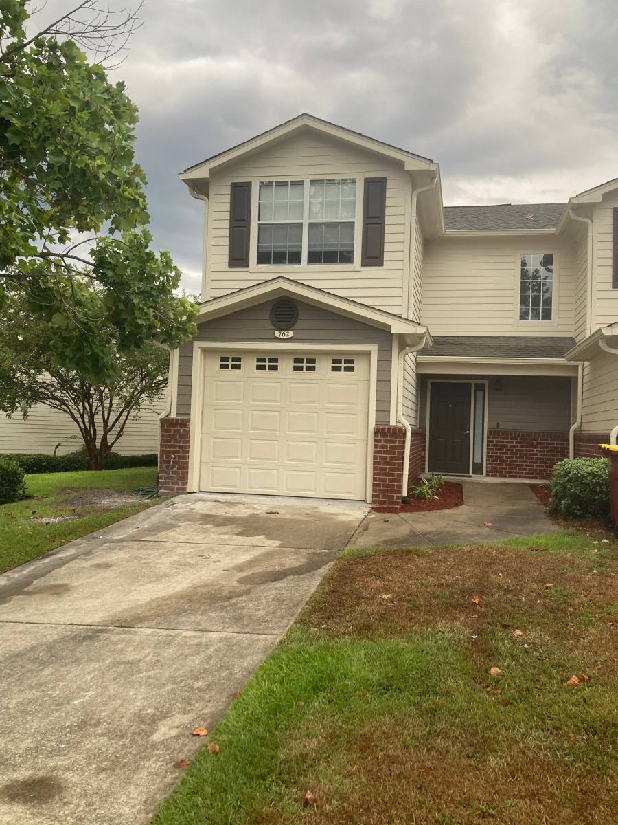 762 Majestic Dr, Crestview, FL 32536 - Townhouse for Rent