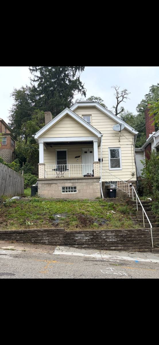 2507 Edgar St, Pittsburgh, PA 15227 - House for Rent - Image 2
