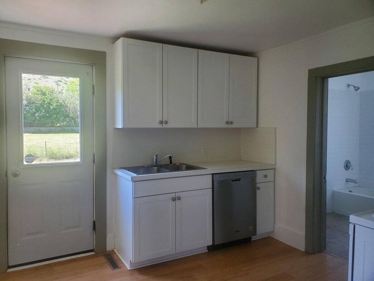 507 N K St, Livingston, MT 59047 - House for Rent - Image 9