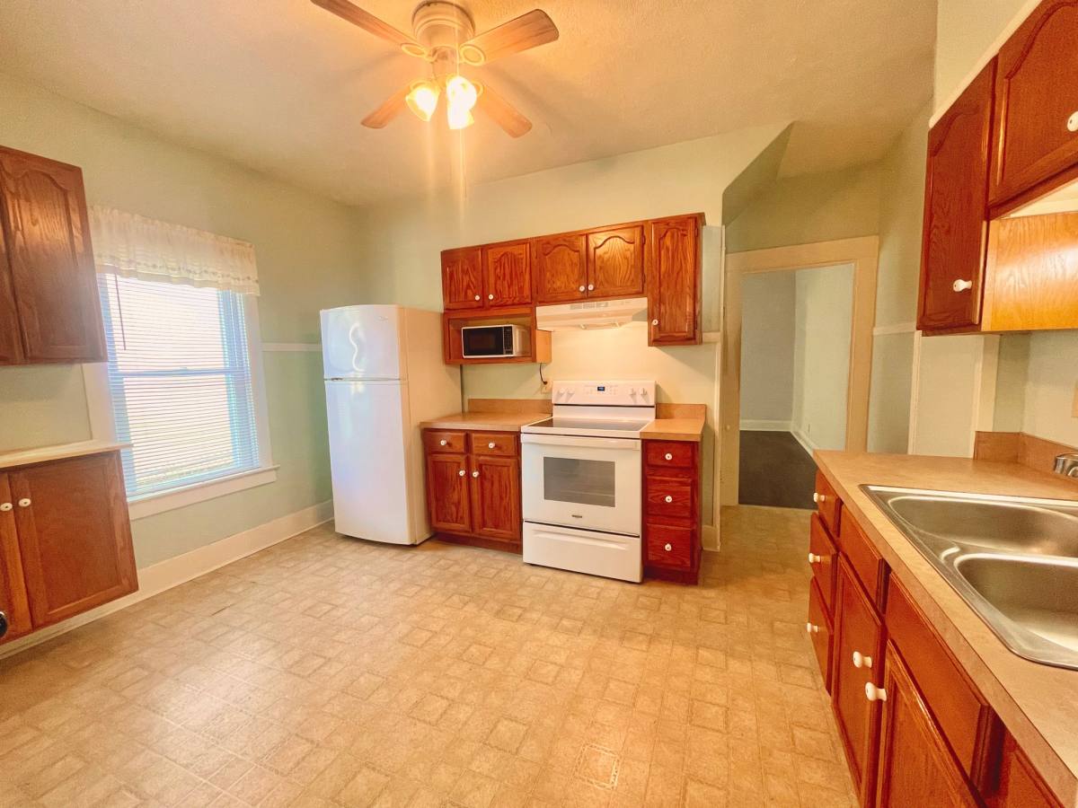 735 S 7th St, Richmond, IN 47374 - Townhouse for Rent - Image 3