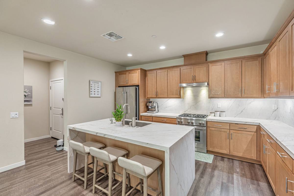 831 Saint Rufina Lane, Morgan Hill, CA 95037 - Townhouse for Rent - Image 7