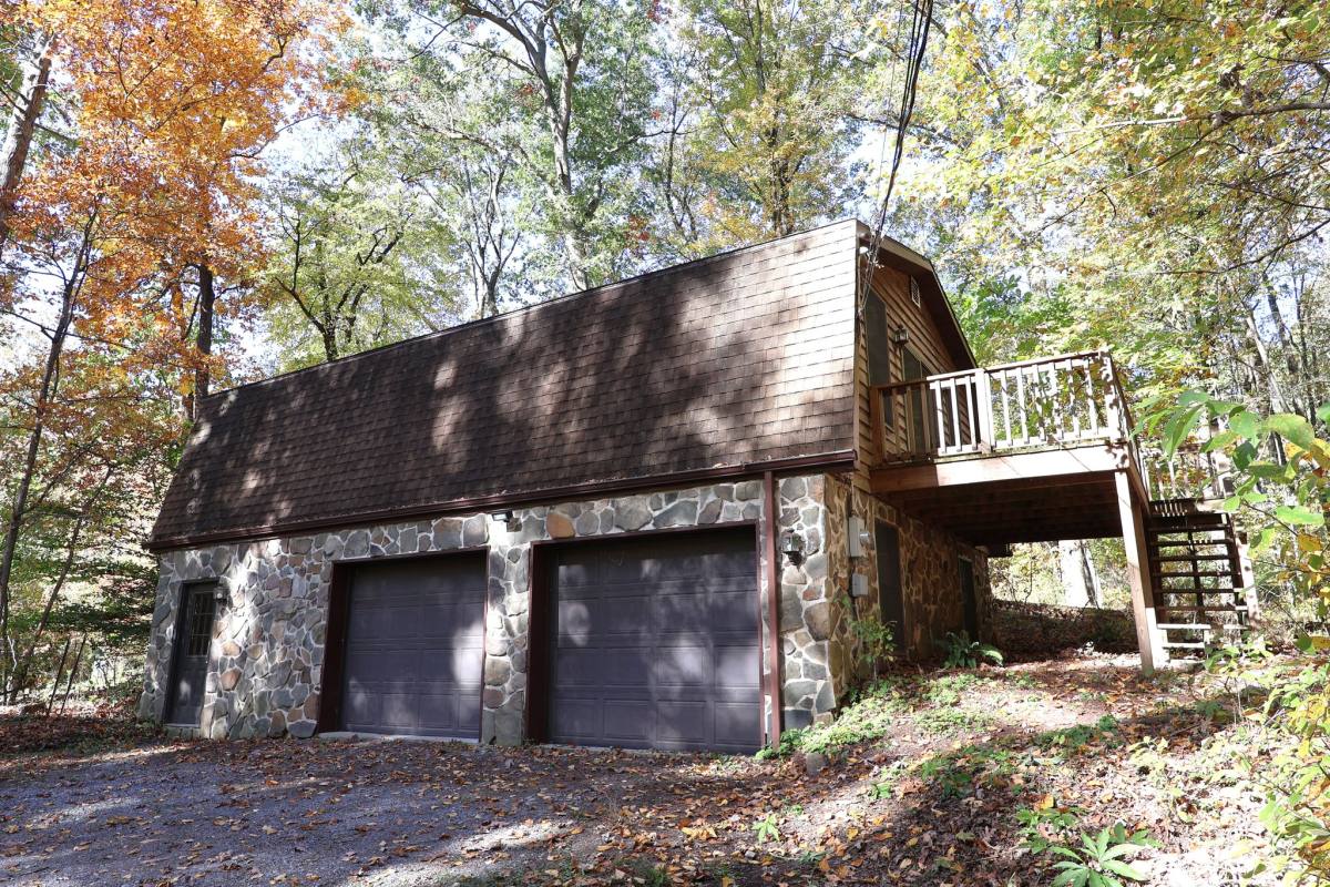982 Mine Rd, Lebanon, PA 17042 - House for Rent