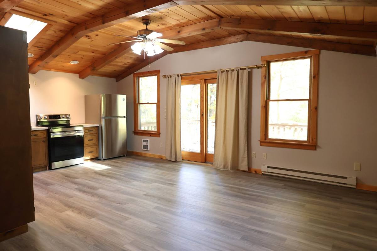 982 Mine Rd, Lebanon, PA 17042 - House for Rent - Image 2