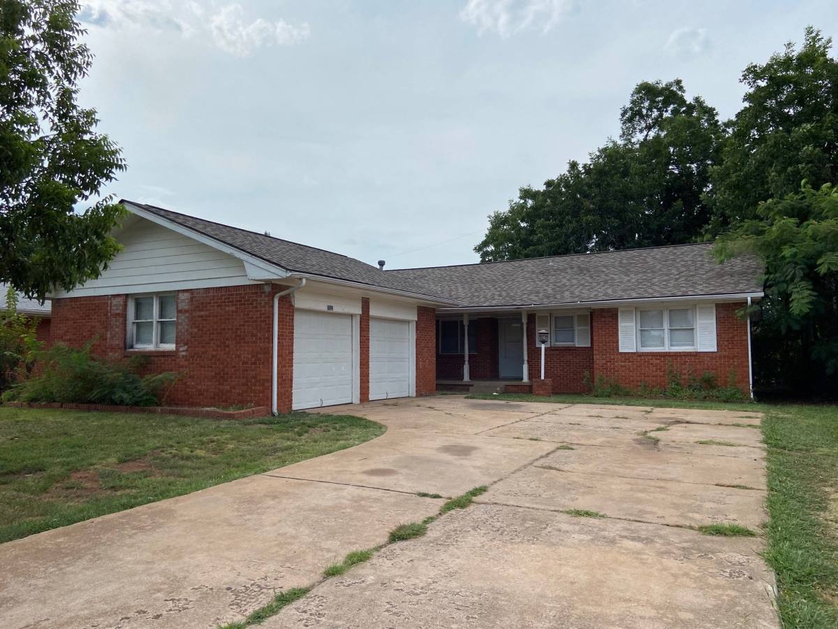 House for rent at 1332 NW 104th St, Oklahoma City, OK 73114