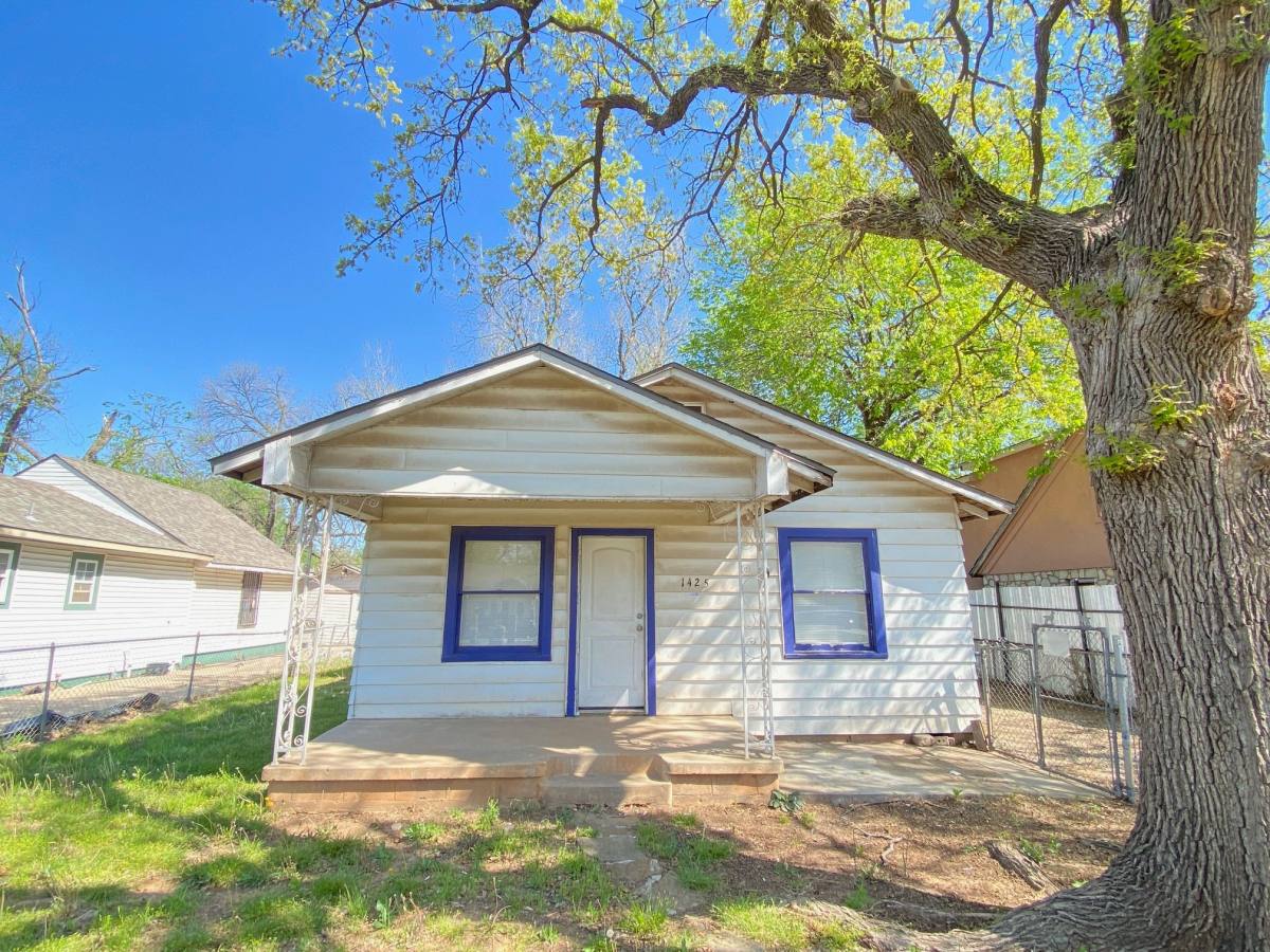 House for rent at 1425 SW 27th St, Oklahoma City, OK 73108