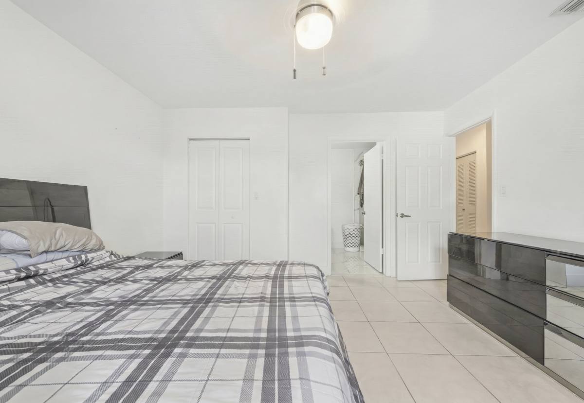 12310 NW 11th St, Miami, FL 33182 - Townhouse for Rent - Image 4
