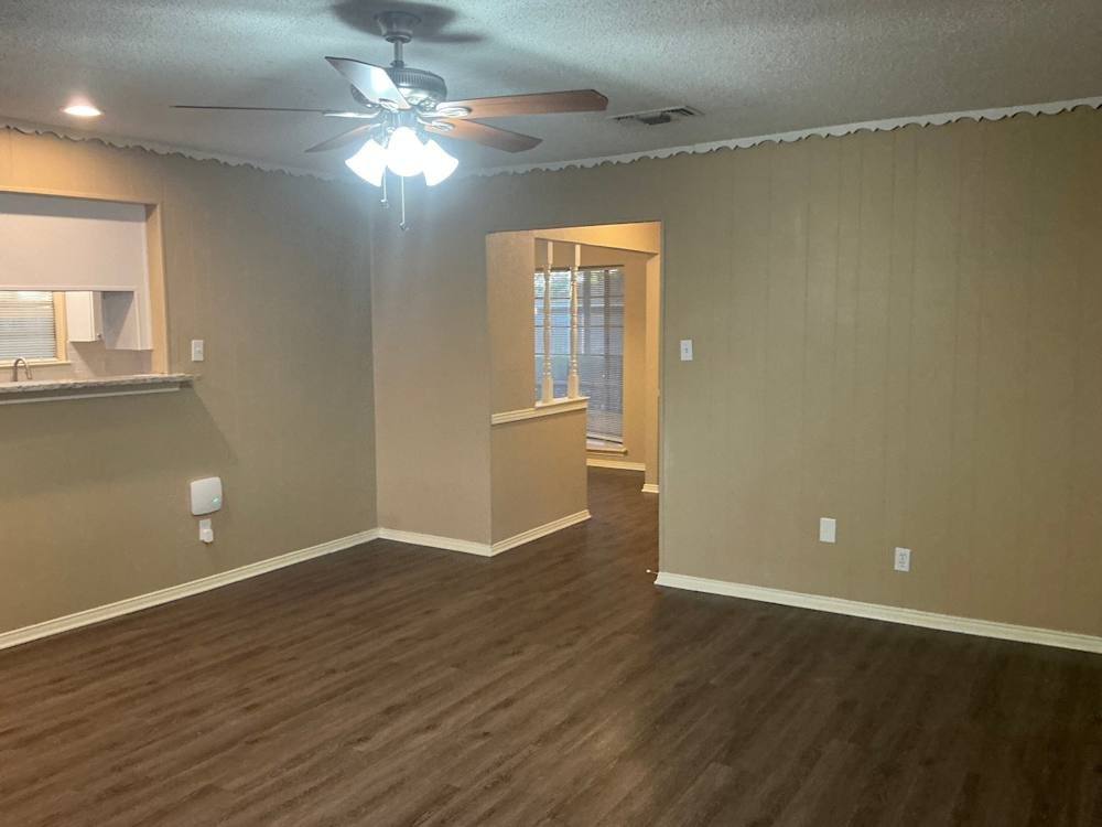 108 Valleyglen Dr #1, Desoto, TX 75115 - House for Rent - Image 4