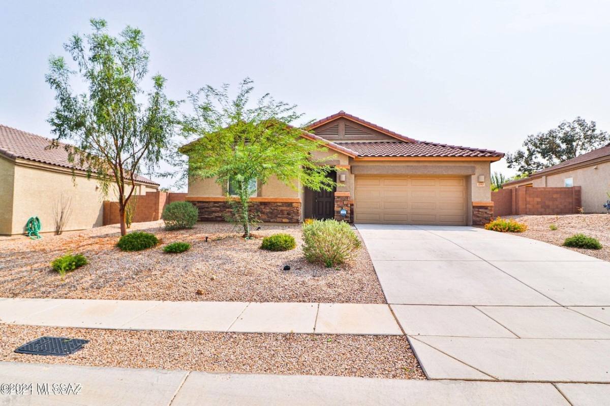 282 W William Carey St, Vail, AZ 85641 - House for Rent