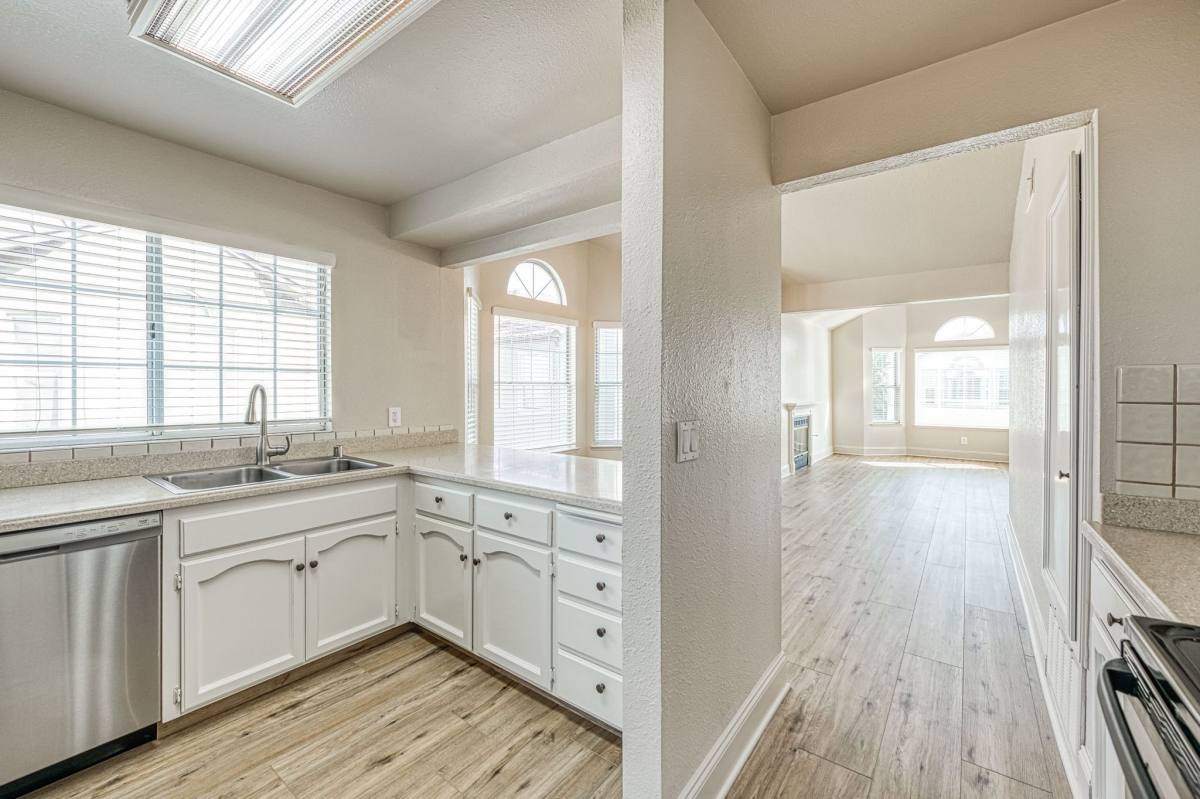 8153 N Cedar Ave #229, Fresno, CA 93720 - Condo for Rent - Image 9