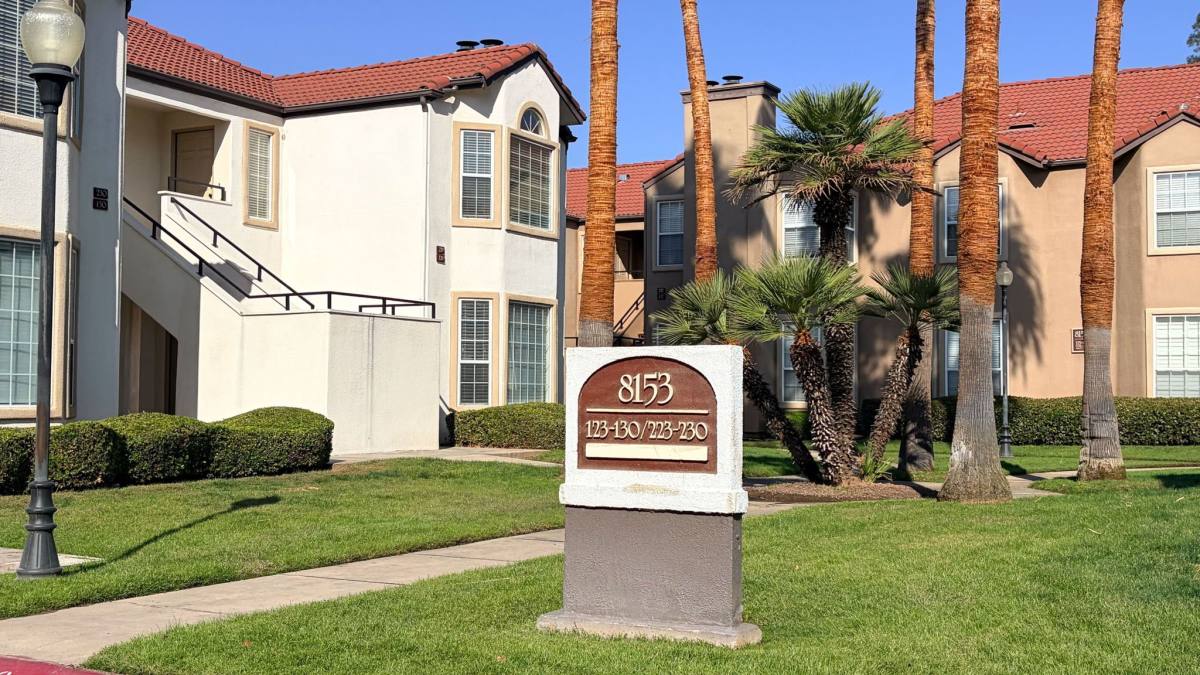 8153 N Cedar Ave #229, Fresno, CA 93720 - Condo for Rent - Image 2