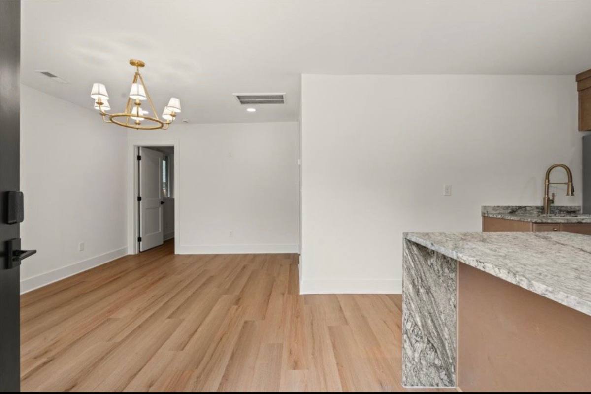 805 25th Ave N #A, Nashville, TN 37208 - Apartment for Rent - Image 5